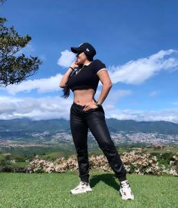 612211461: Chica busca chico en La Coruña