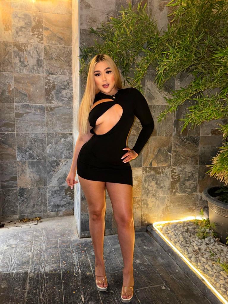 610777227: Chica busca chico en Sevilla