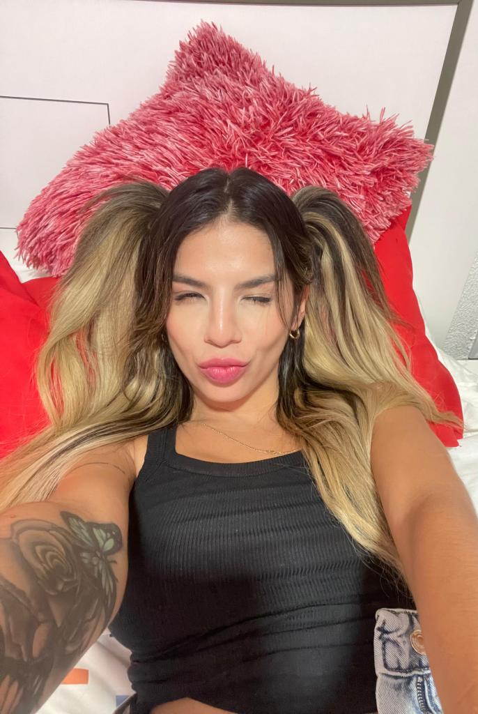 641244884: Chica busca chico en Barcelona