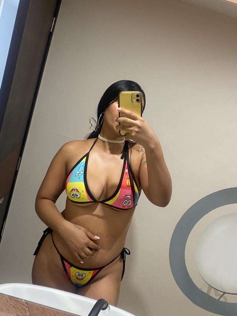 Chica busca chico en Almería: 