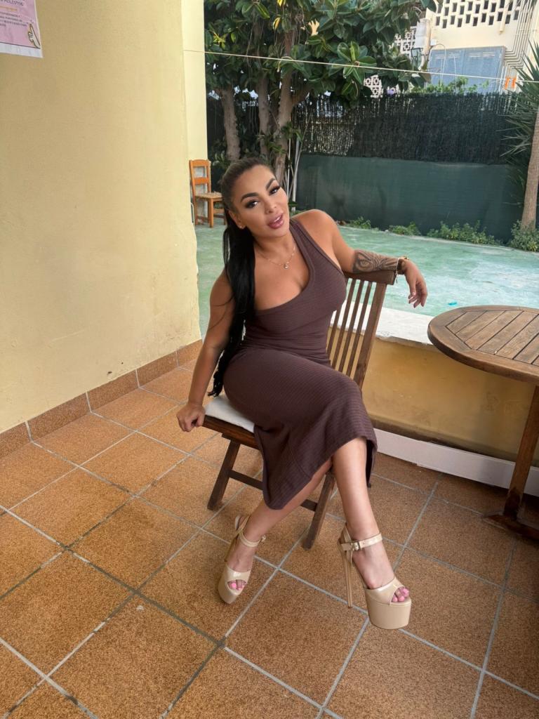 624743049: Chica busca chico en Mallorca