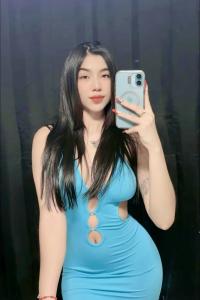 631527893: Chica busca chico en Málaga