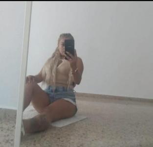 652471523: Chica busca chico en Barcelona