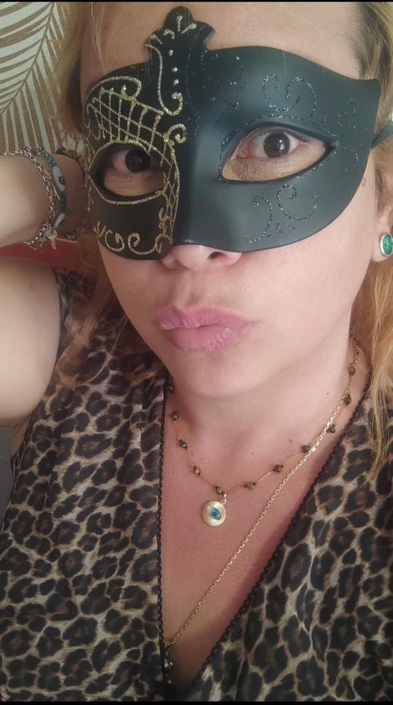 611358373: Transexual en León