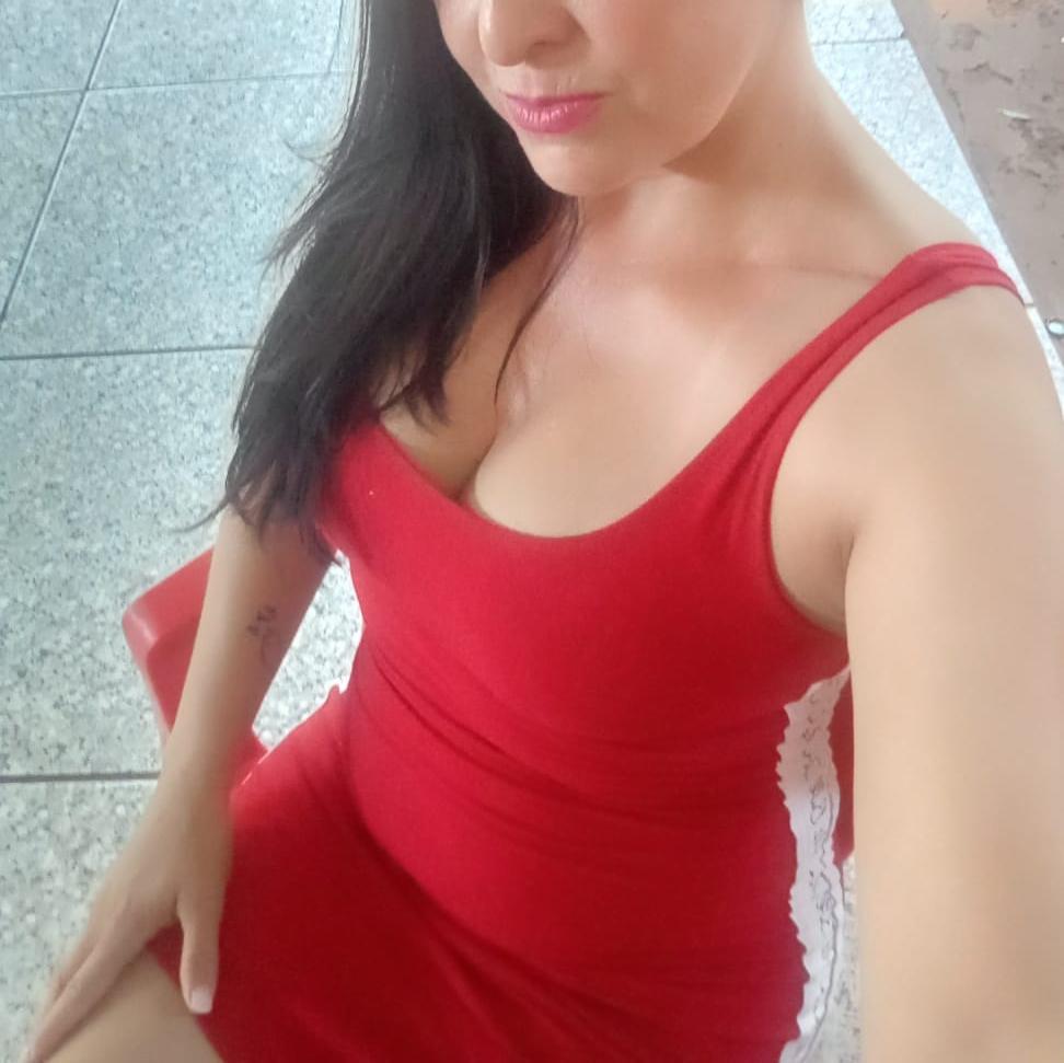 655471568: Chica busca chico en Barcelona