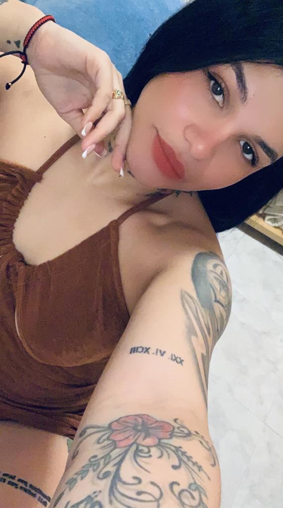 613273498: Chica busca chico en Valencia