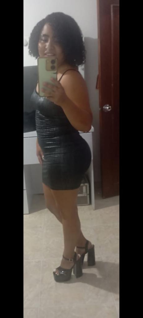 631898430: Chica busca chico en Almería