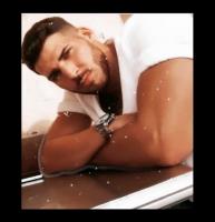 672918184: Chico busca chica en Barcelona