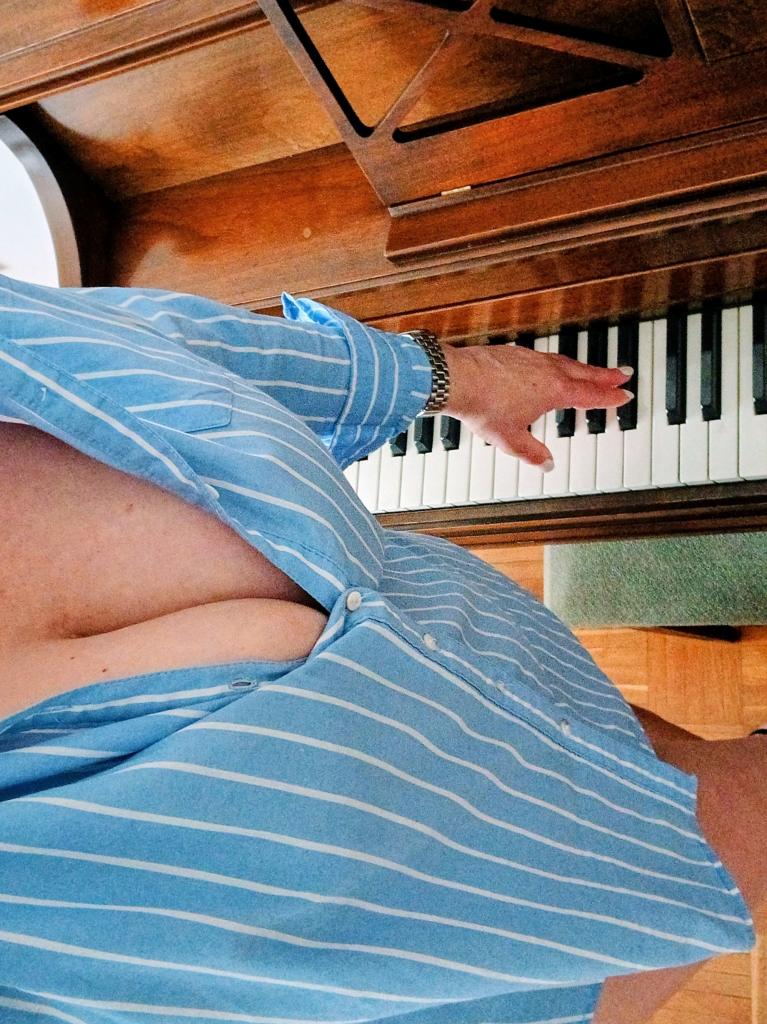 637968279: Chica busca chico en Madrid