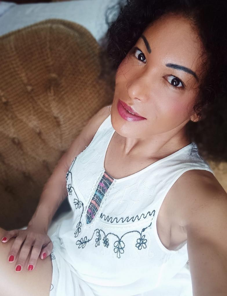 622325258: Transexual en La Coruña