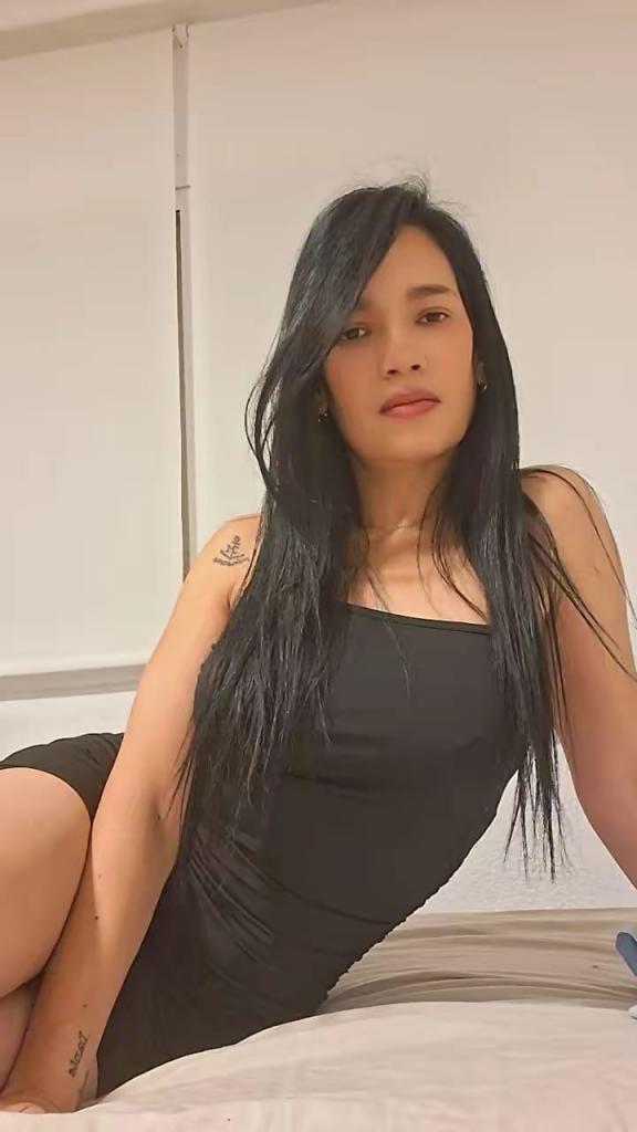 Chica busca chico en Ibiza: 