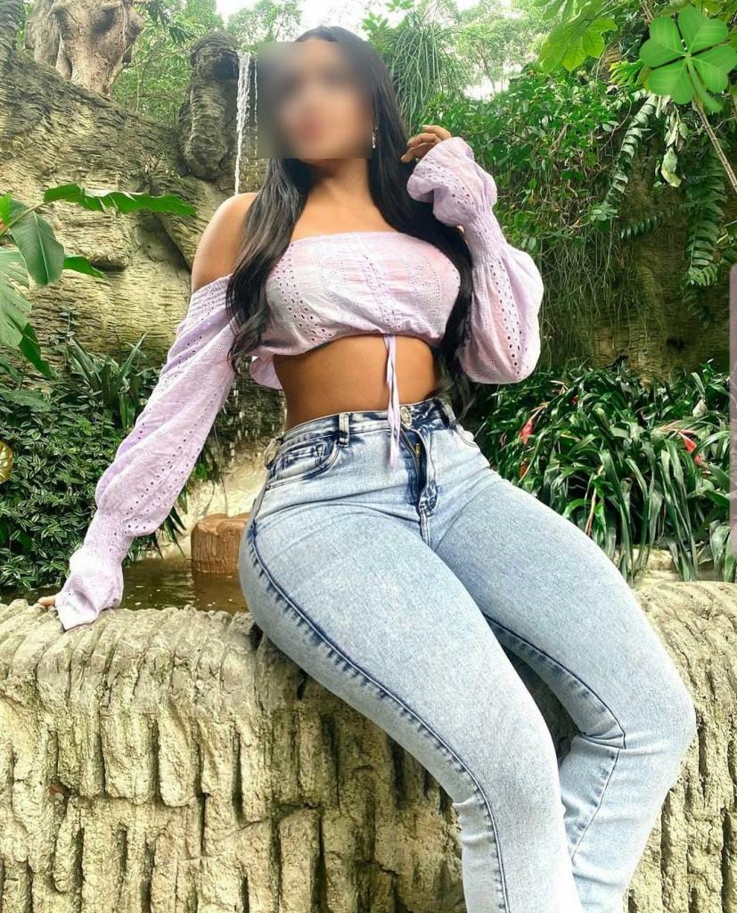 Chica busca chico en La Coruña: Chica busca chico