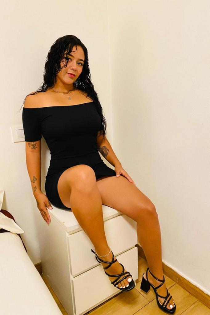 641275207: Chica busca chico en Madrid