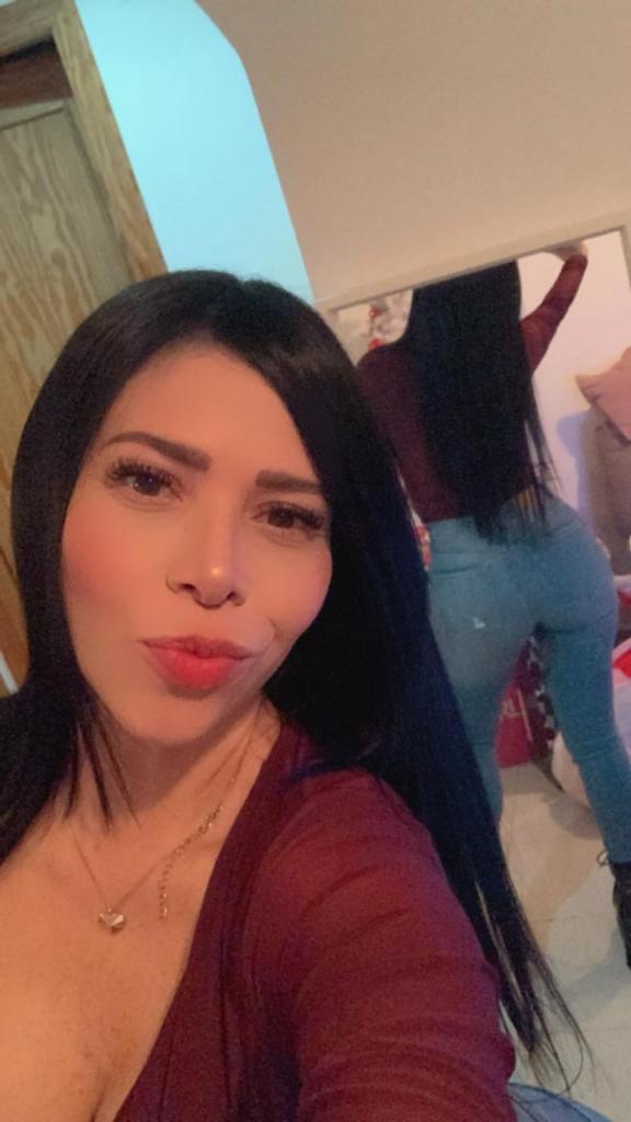 Chica busca chico en Murcia: 