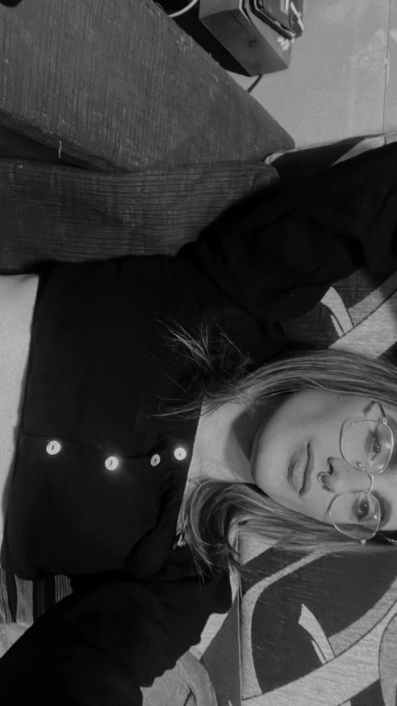 643160695: Travesti en Navarra