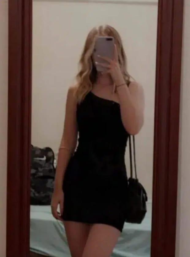 Chica busca chico en Ibiza: 