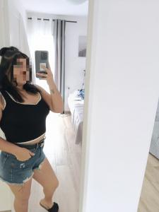 695332947: Chica busca chico en Tenerife