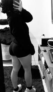 672533056: Chica busca chico en Murcia