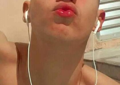 614762047: Chico busca chica en Tarragona