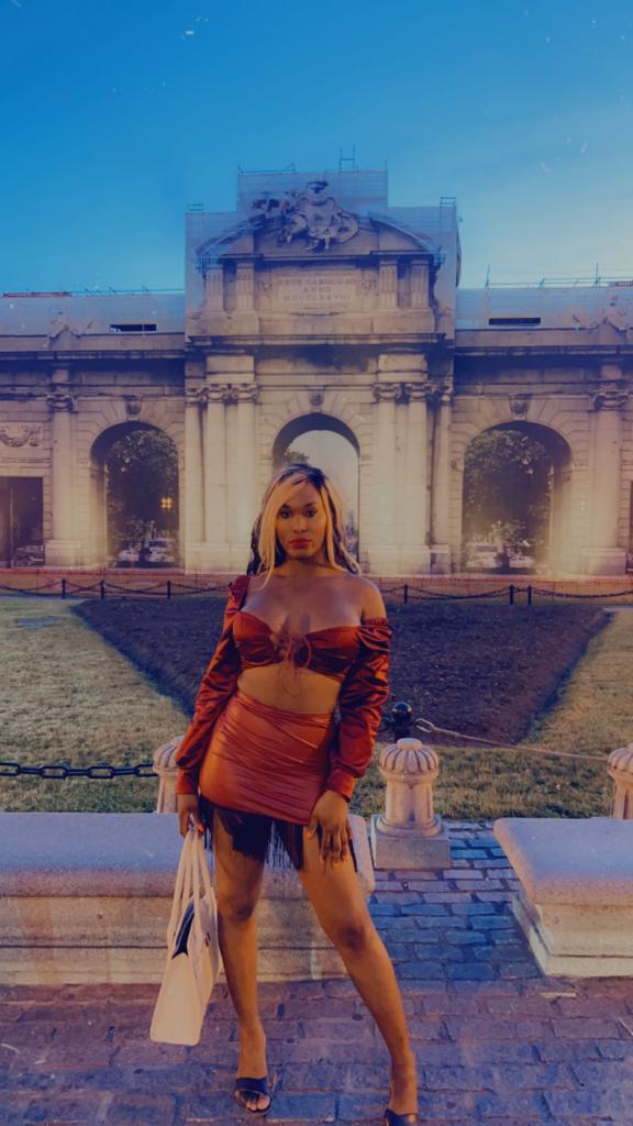 Chica busca chico en Murcia: 