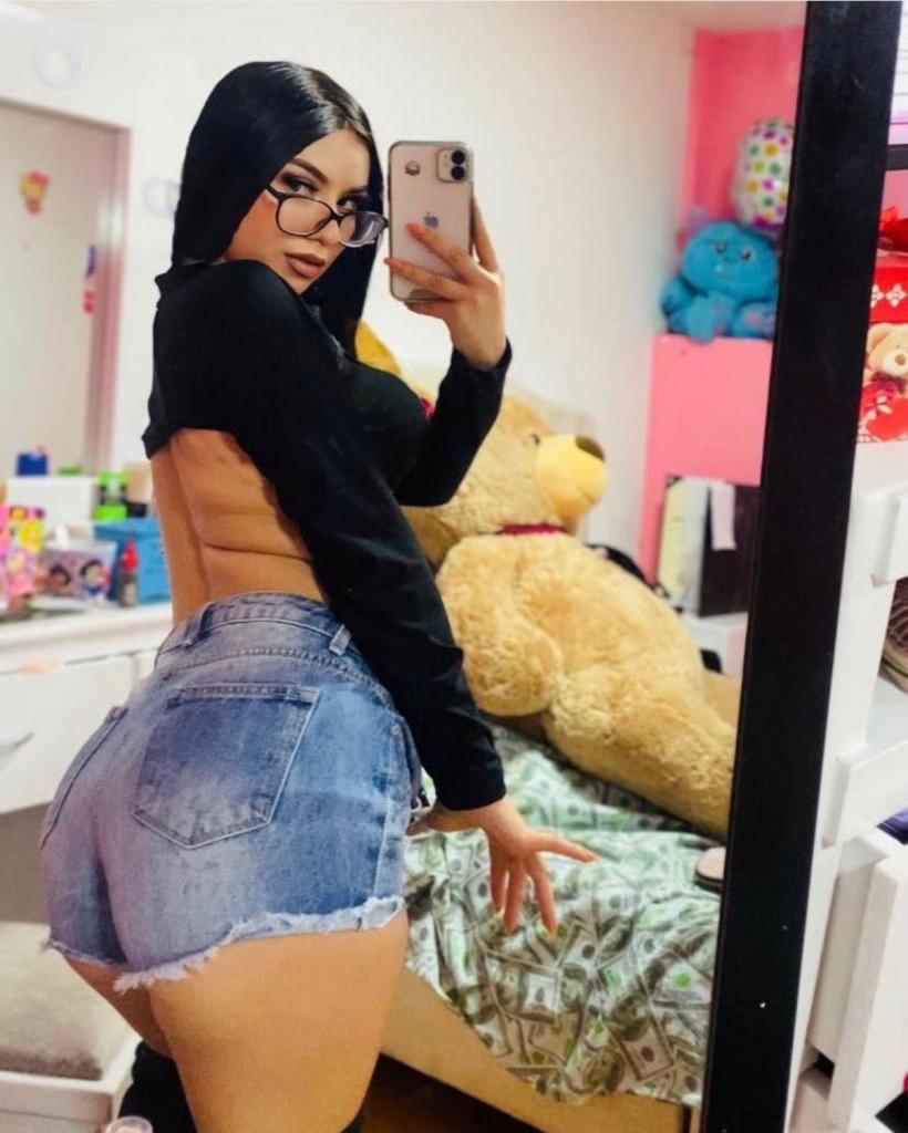 Chica busca chico en Tenerife: 