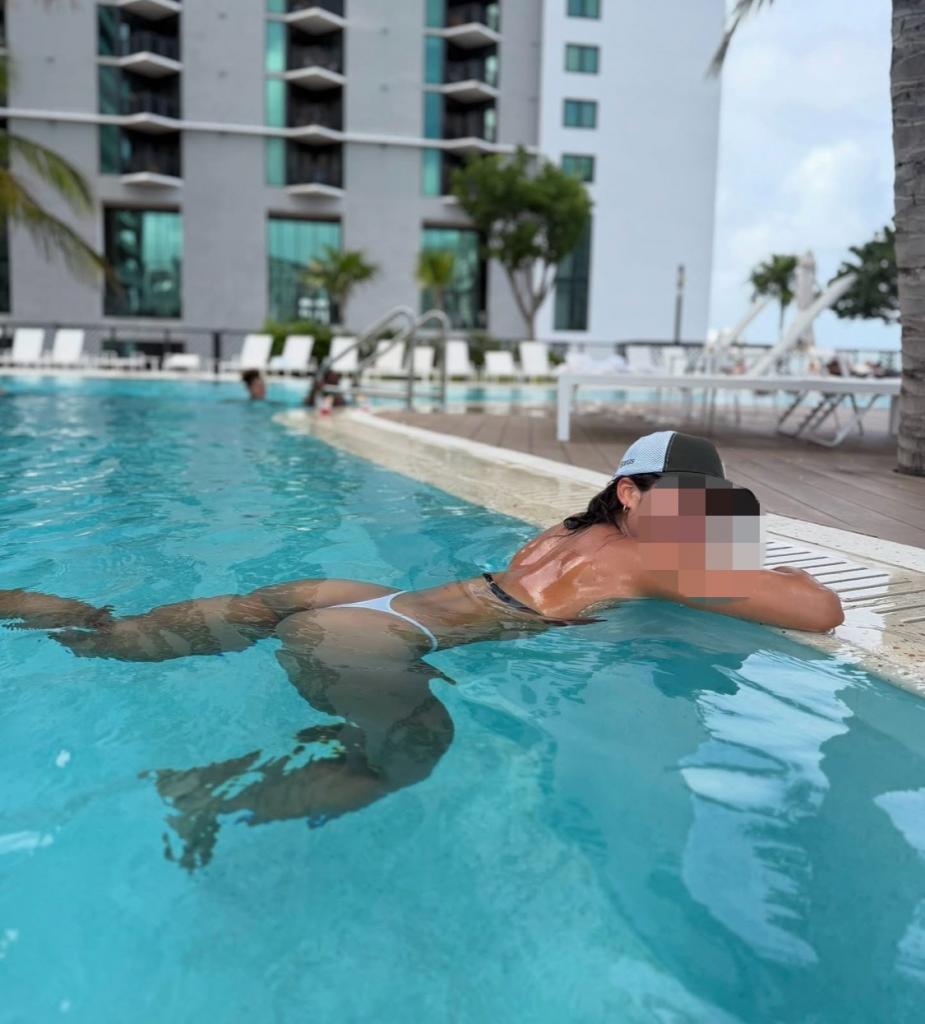 Chica busca chico en Cádiz: 