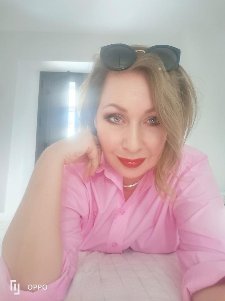 Chica busca chico en Granada: 