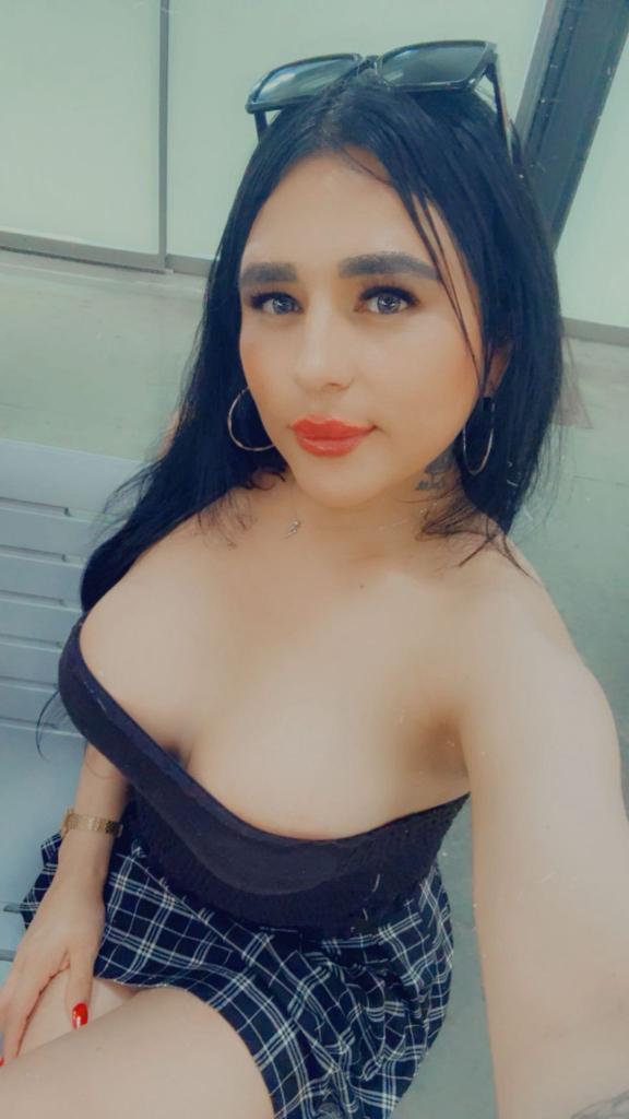 627965564: Transexual en Cádiz