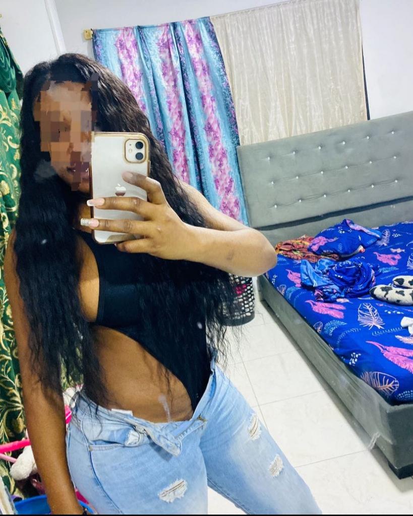 Chica busca chico en Cádiz: 