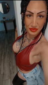 662142788: Chica busca chico en Barcelona