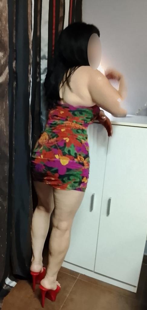 658844682: Chica busca chico en Barcelona