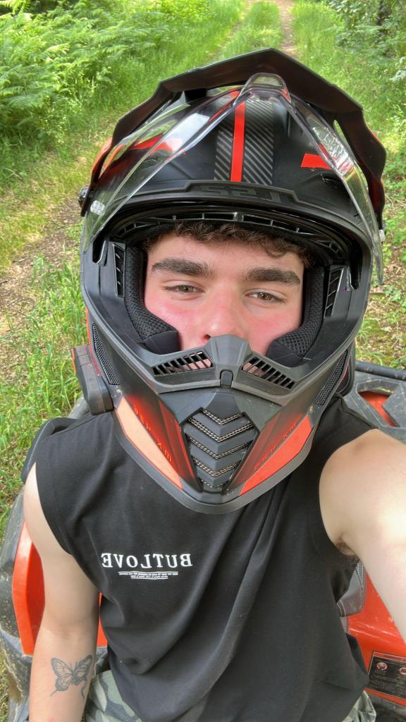 Chico busca chica en Asturias: 