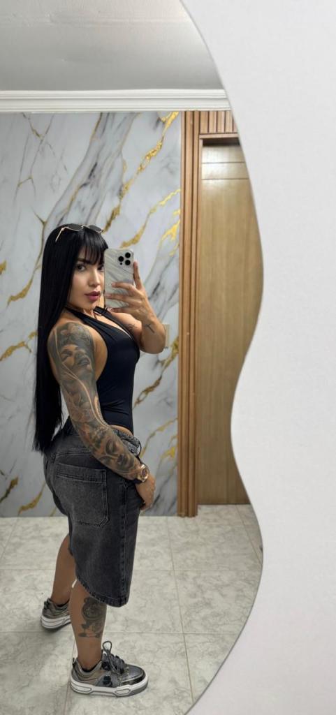 Chica busca chico en Barcelona: 