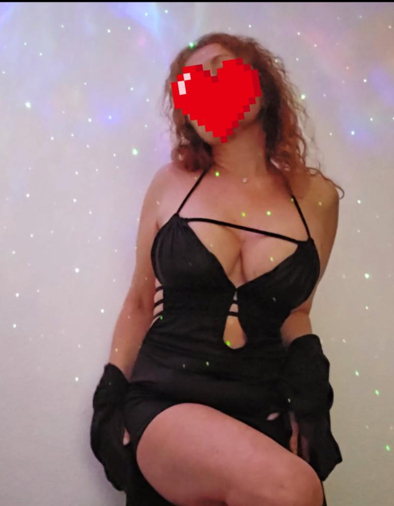 643503315: Chica busca chico en Almería