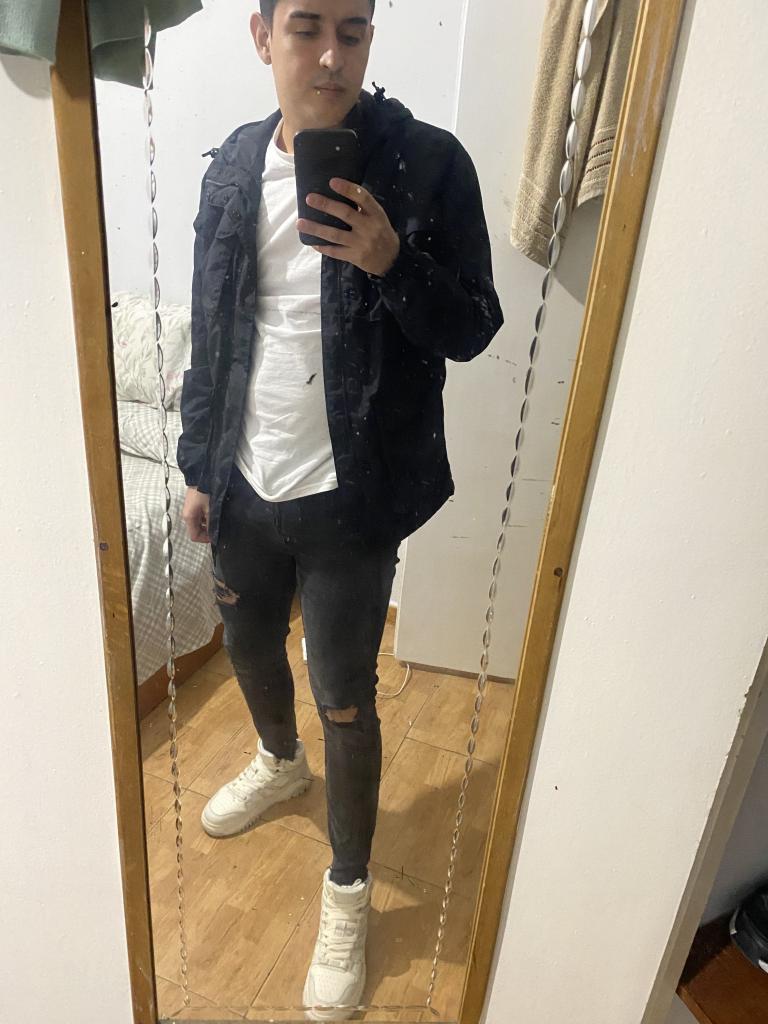 672204553: Chico busca chica en Málaga