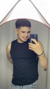 642357466: Chico busca chica en Madrid