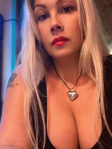 643136311: Chica busca chico en Castellón