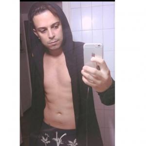 611095691: Chico busca chica en Gerona