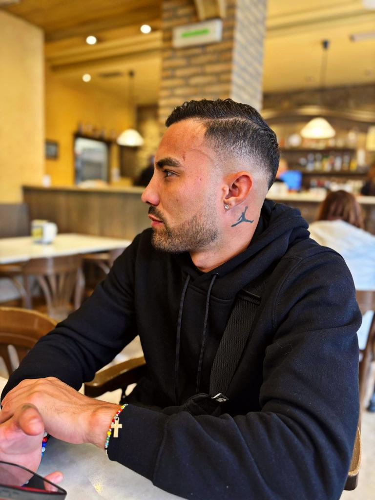 612561084: Chico busca chica en Cantabria