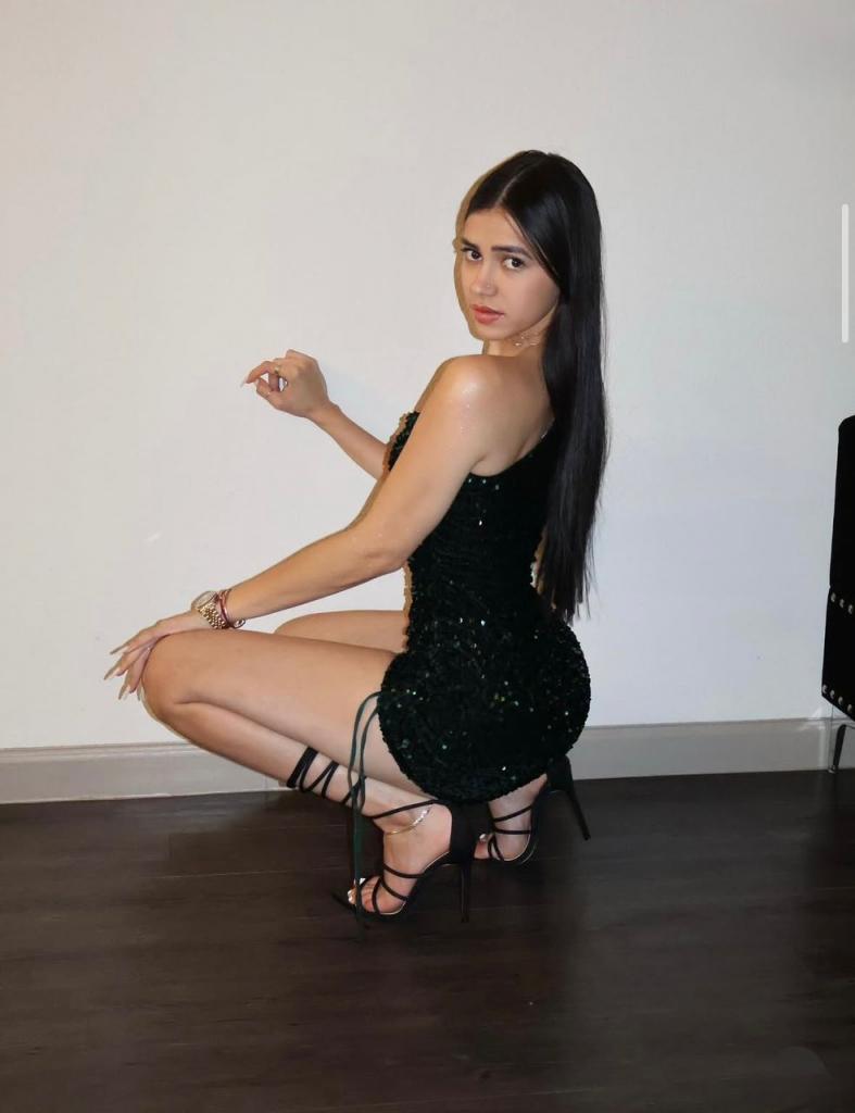 Chica busca chico en Tenerife: 