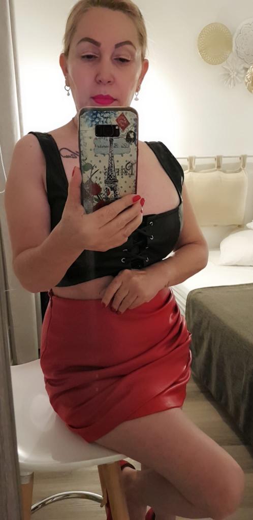 Chica busca chico en Asturias: 