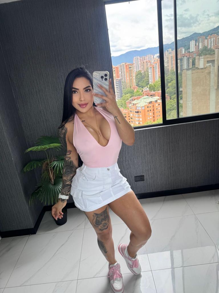 637824945: Chica busca chico en Barcelona