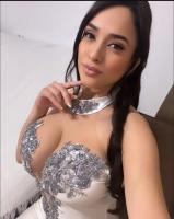 674624247: Chica busca chico en Barcelona