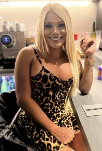 695273632: Transexual en Badajoz