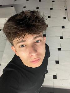 Chico busca chica en Barcelona: 