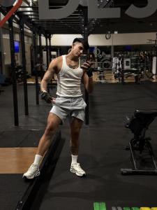 613279905: Chico busca chica en Sevilla