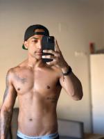 604242546: Chico busca chica en Barcelona