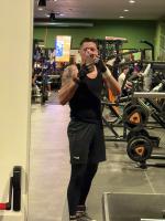 614772935: Chico busca chica en Murcia