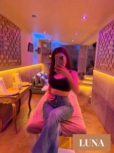 Chica busca chico en Barcelona: 