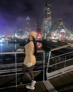 631332490: Chica busca chico en Almería